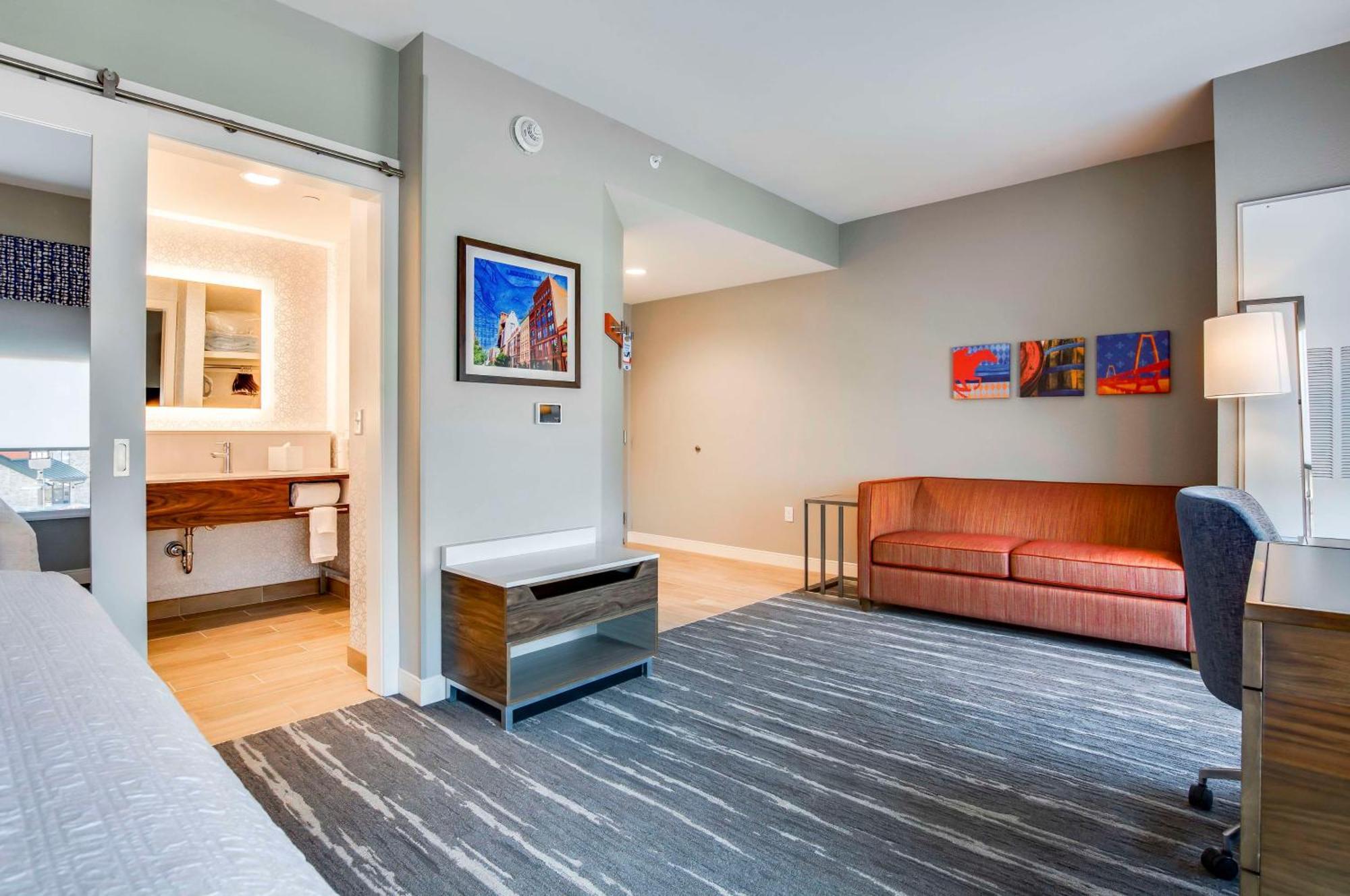 Hampton Inn & Suites By Hilton Louisville East Oxmoor Bagian luar foto